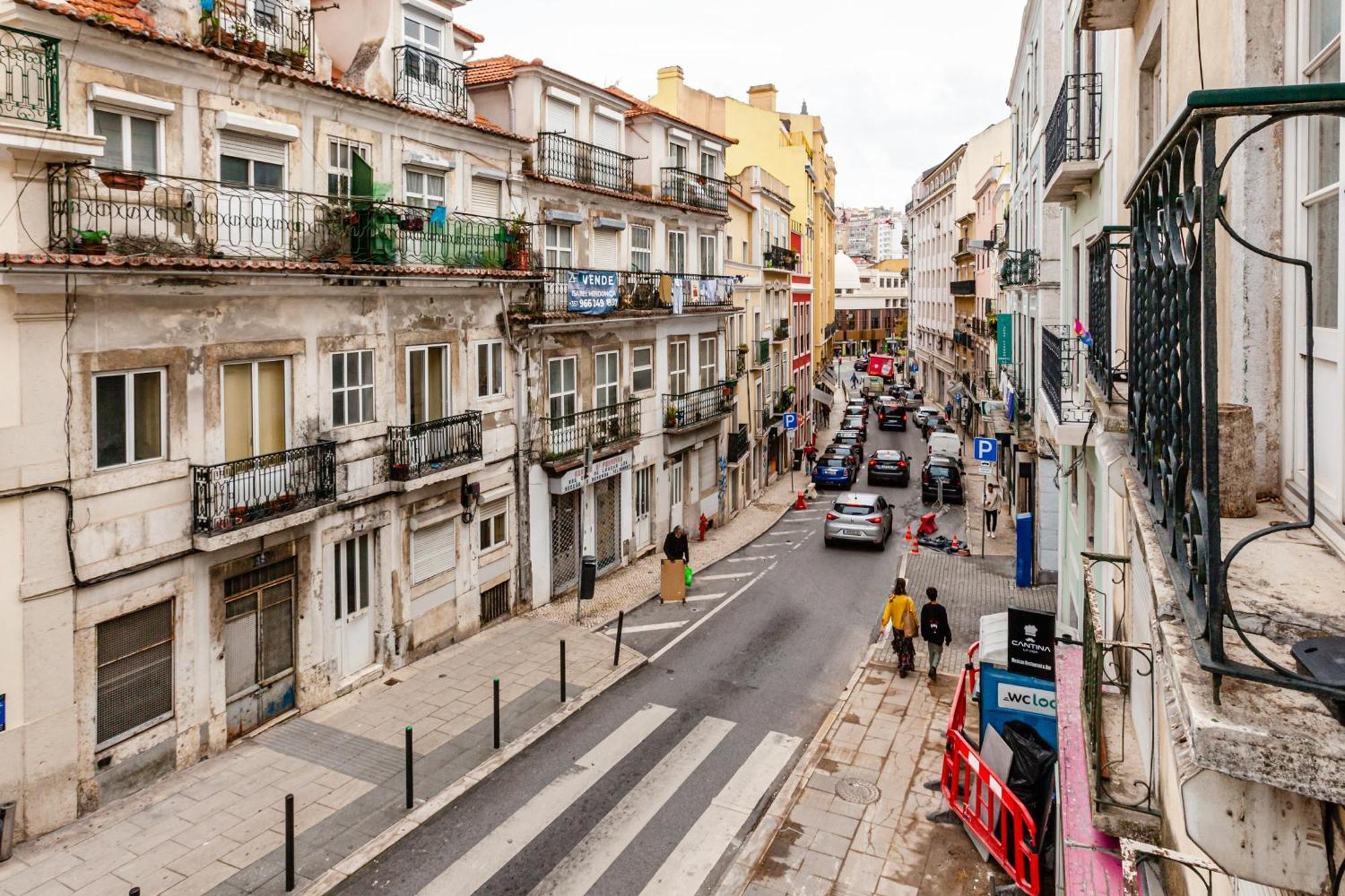 Visit Lisbon 4Fun - Anjos Apartment ภายนอก รูปภาพ
